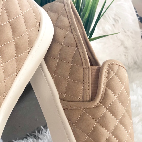 Slip On Shoes Quilted Sneakers - Picture 6 of 7